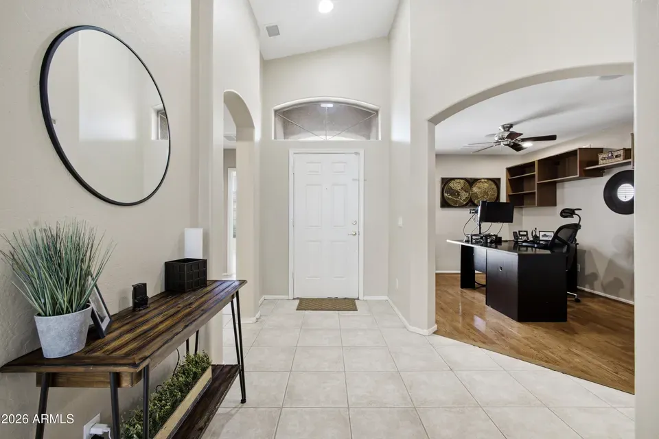 4 Bed 2 Bath Established Contemporary Home in Phoenix, AZ - 4