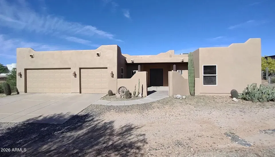 4 Bed 2 Bath Established Contemporary Home in Scottsdale, AZ - 2