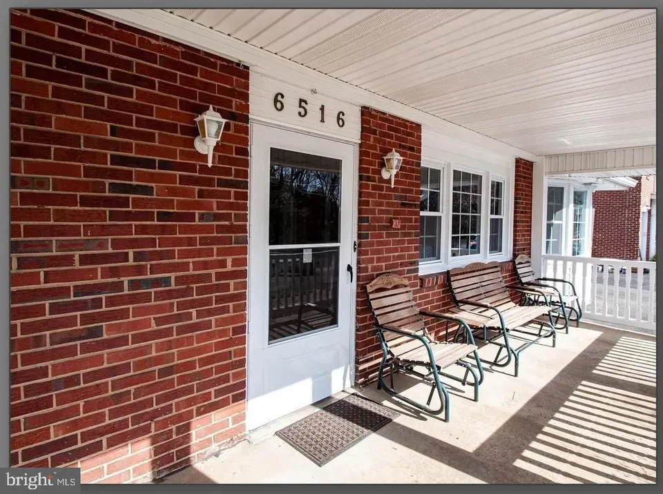 4 Bed 2 Bath Established Mid-Century Residence in Alexandria, VA - 5