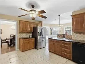 4 Bed 2 Bath Established Mid-Century Residence in Allen, TX - 4