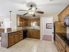 4 Bed 2 Bath Established Mid-Century Residence in Allen, TX - 5
