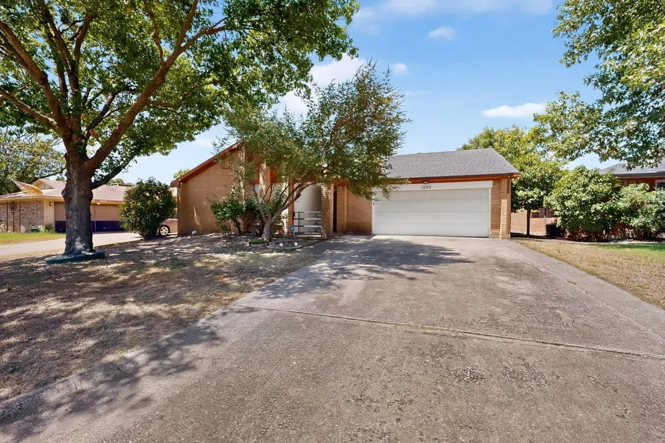 4 Bed 2 Bath Established Mid-Century Residence in Allen, TX - 3