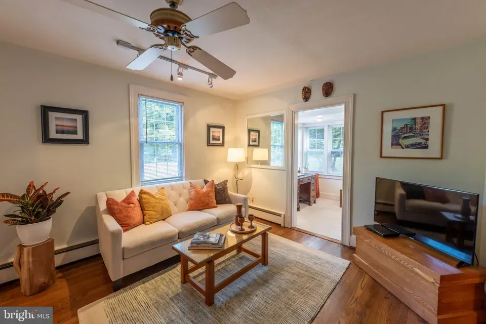 4 Bed 2 Bath Established Mid-Century Residence in Annapolis, MD - 5