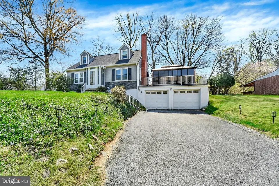 4 Bed 2 Bath Established Mid-Century Residence in Baltimore, MD - 2