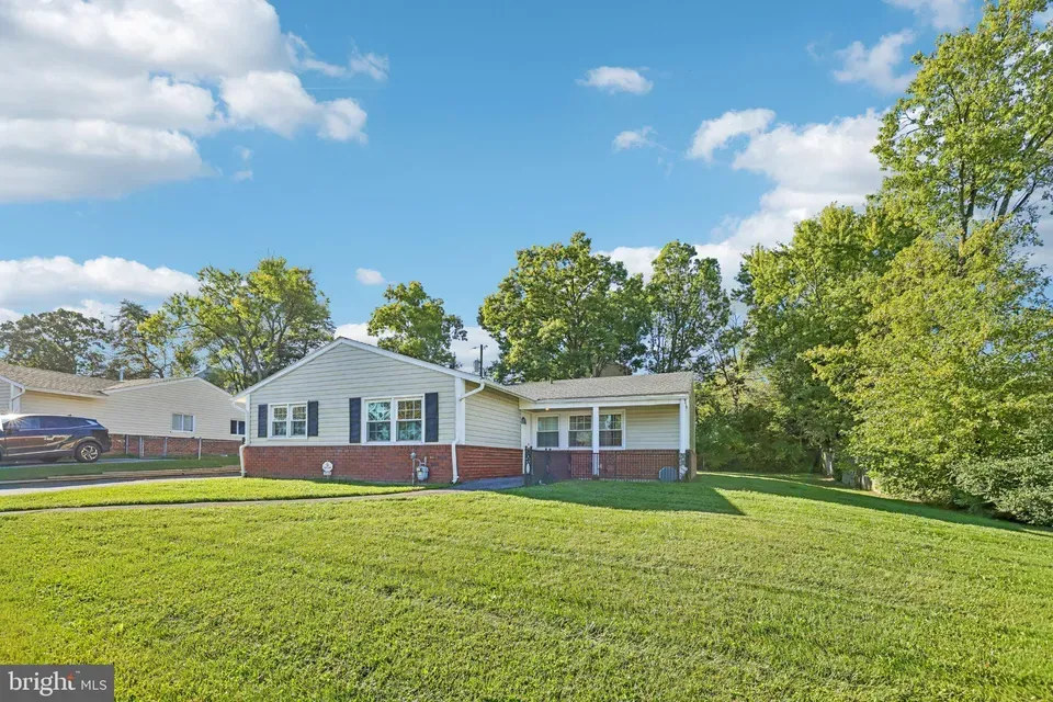 4 Bed 2 Bath Established Mid-Century Residence in Baltimore, MD - 2