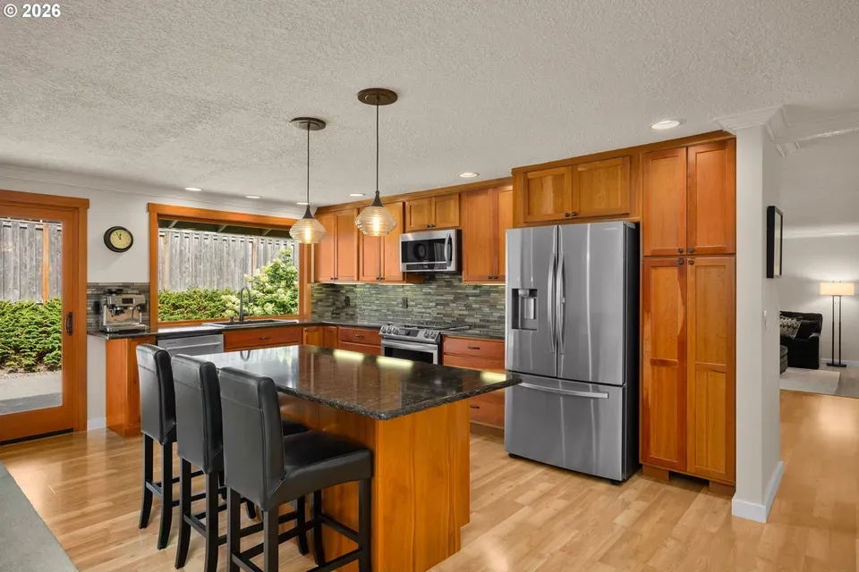 4 Bed 2 Bath Established Mid-Century Residence in Beaverton, OR - 2