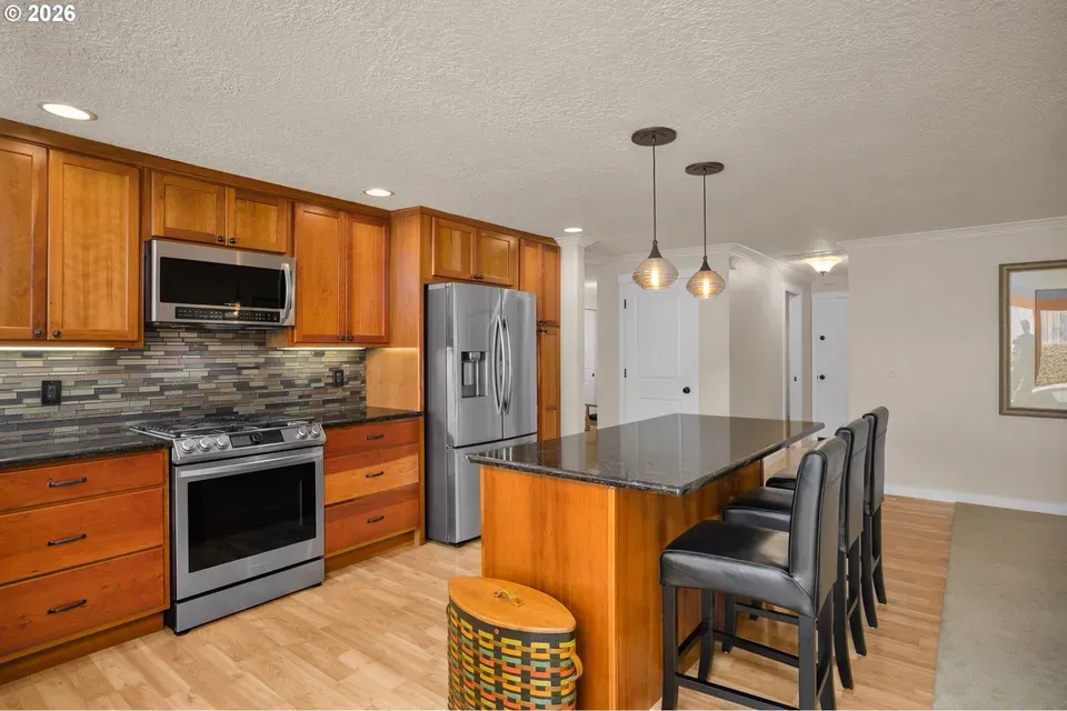 4 Bed 2 Bath Established Mid-Century Residence in Beaverton, OR - 3