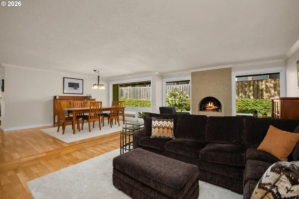 4 Bed 2 Bath Established Mid-Century Residence in Beaverton, OR - 4
