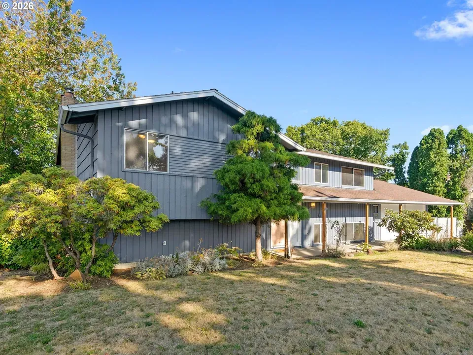 4 Bed 2 Bath Established Mid-Century Residence in Beaverton, OR - 2