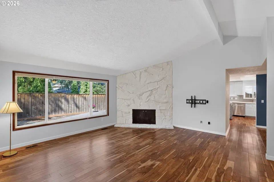 4 Bed 2 Bath Established Mid-Century Residence in Beaverton, OR - 4