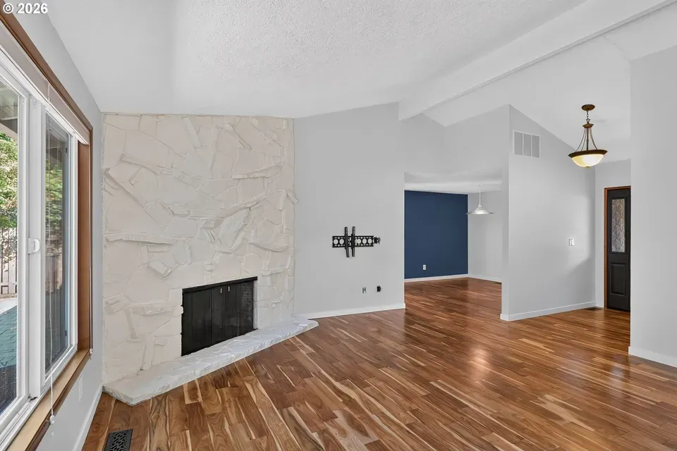 4 Bed 2 Bath Established Mid-Century Residence in Beaverton, OR - 5