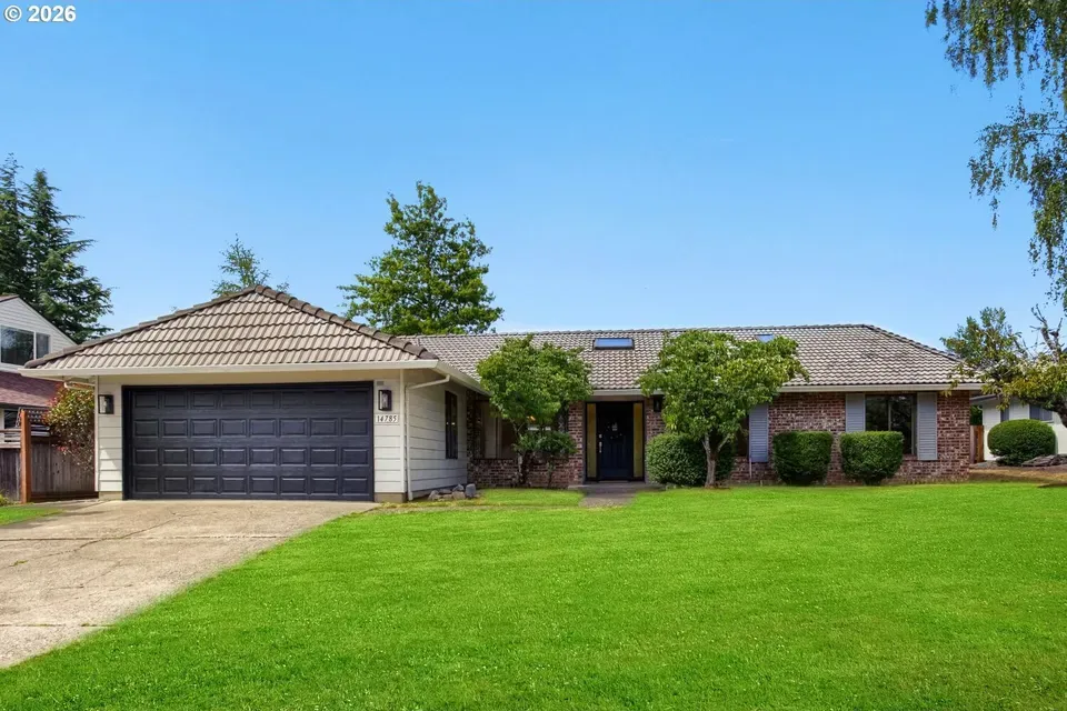 4 Bed 2 Bath Established Mid-Century Residence in Beaverton, OR - 1