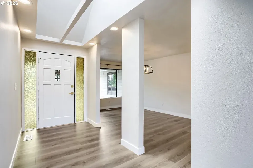 4 Bed 2 Bath Established Mid-Century Residence in Beaverton, OR - 4
