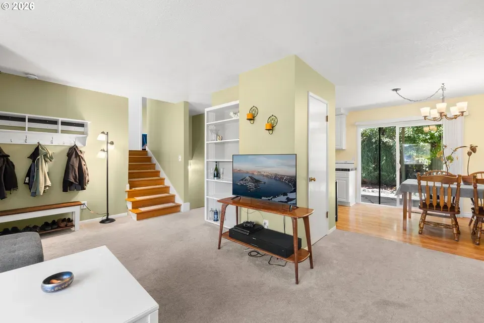4 Bed 2 Bath Established Mid-Century Residence in Beaverton, OR - 4