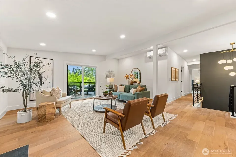 4 Bed 2 Bath Established Mid-Century Residence in Bellevue, WA - 4