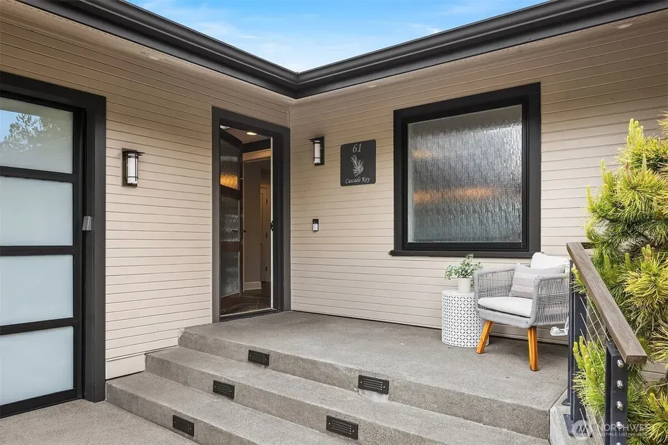 4 Bed 2 Bath Established Mid-Century Residence in Bellevue, WA - 4