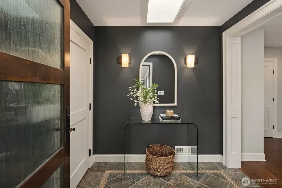 4 Bed 2 Bath Established Mid-Century Residence in Bellevue, WA - 5