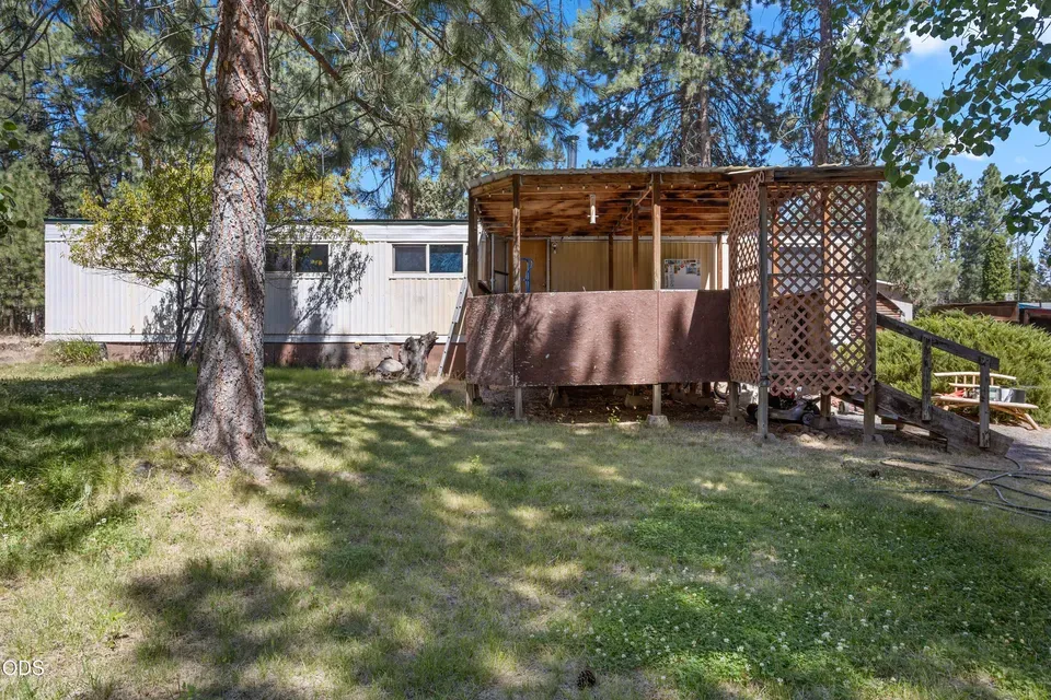 4 Bed 2 Bath Established Mid-Century Residence in Bend, OR - 4