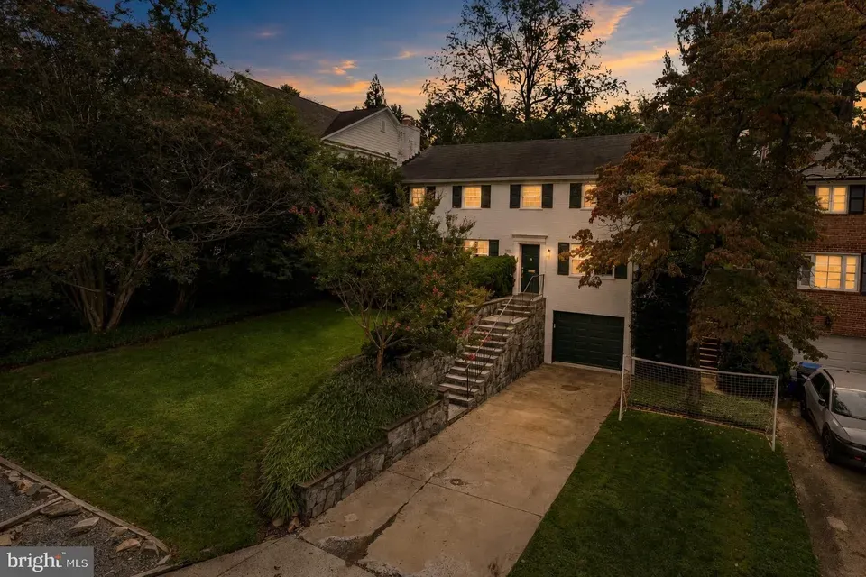 4 Bed 2 Bath Established Mid-Century Residence in Bethesda, MD - 2