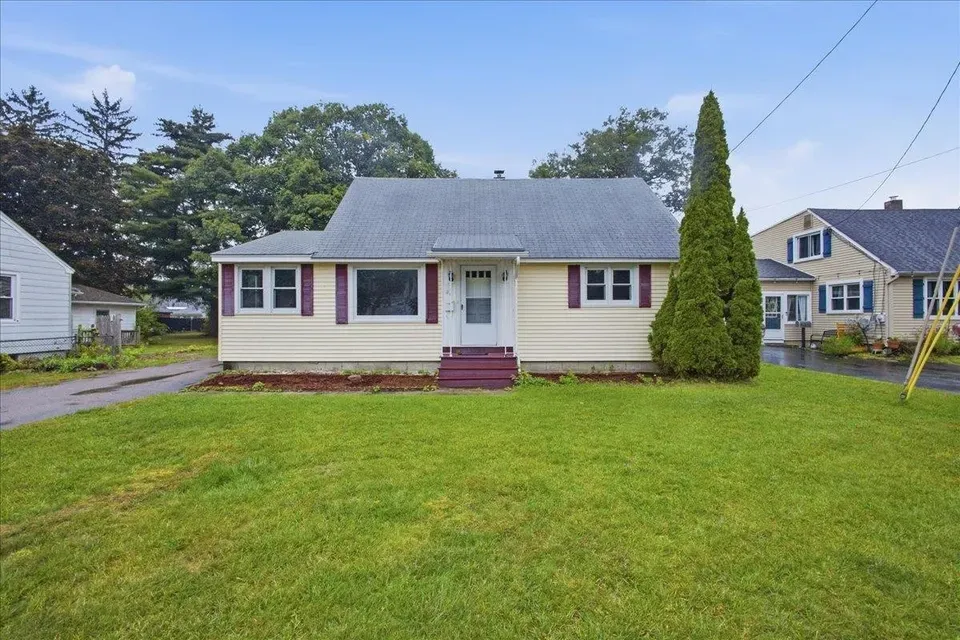 4 Bed 2 Bath Established Mid-Century Residence in Burlington, VT - 1