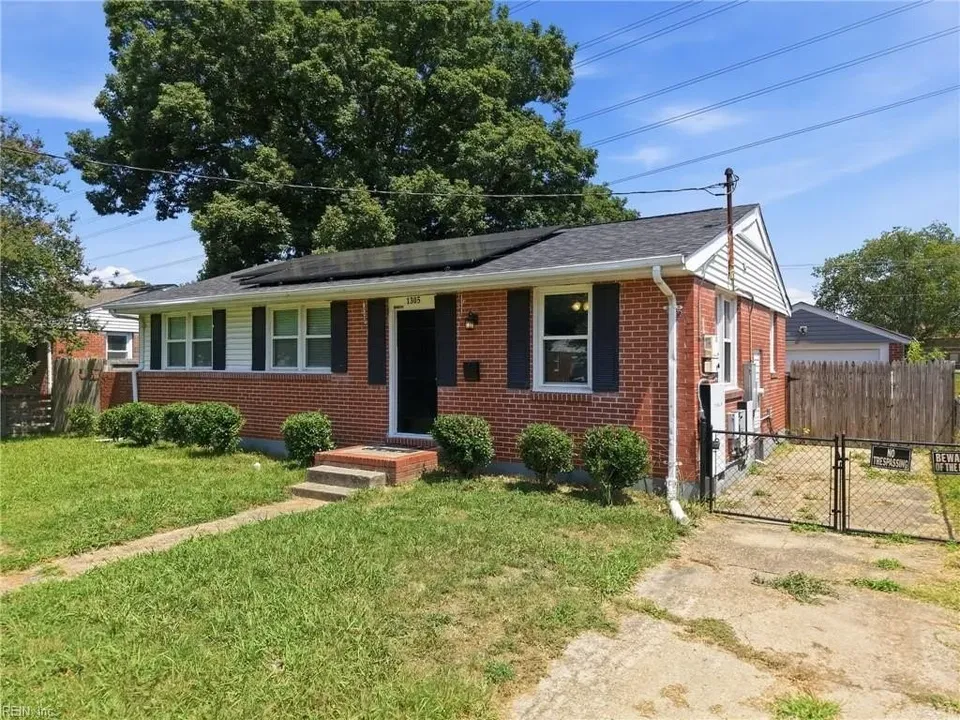 4 Bed 2 Bath Established Mid-Century Residence in Chesapeake, VA - 3