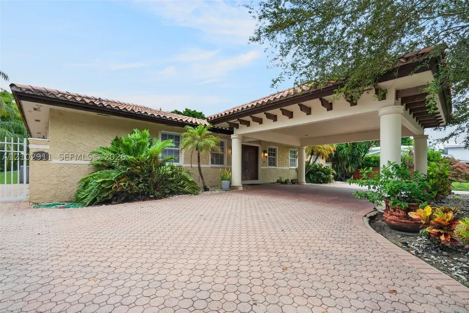 4 Bed 2 Bath Established Mid-Century Residence in Coral Gables, FL - 1