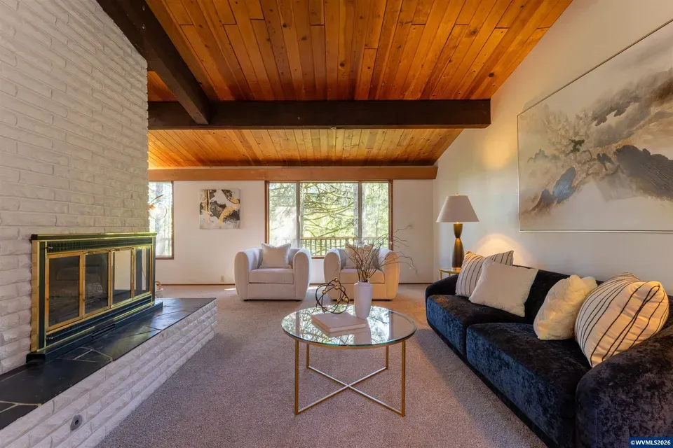 4 Bed 2 Bath Established Mid-Century Residence in Corvallis, OR - 2