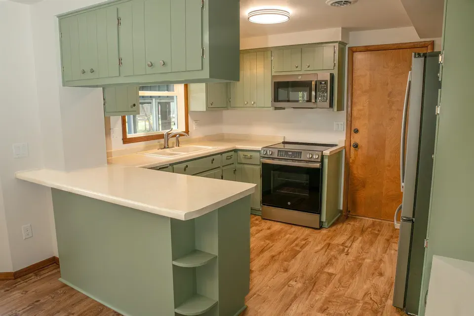 4 Bed 2 Bath Established Mid-Century Residence in Green Bay, WI - 3