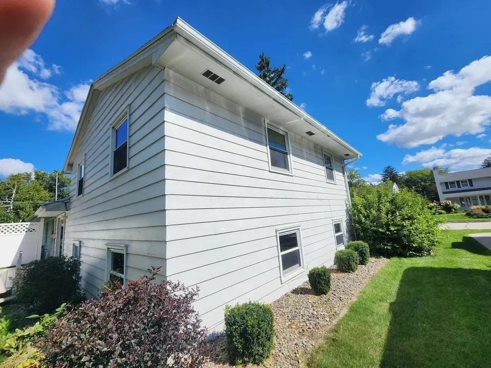 4 Bed 2 Bath Established Mid-Century Residence in Green Bay, WI - 3