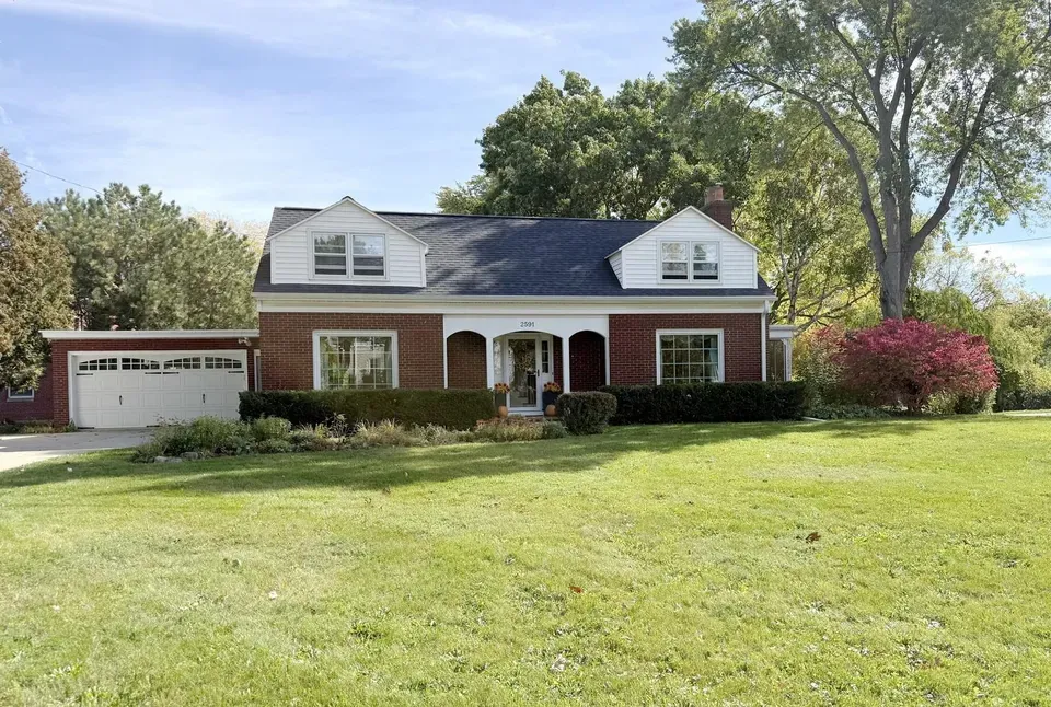4 Bed 2 Bath Established Mid-Century Residence in Green Bay, WI - 1
