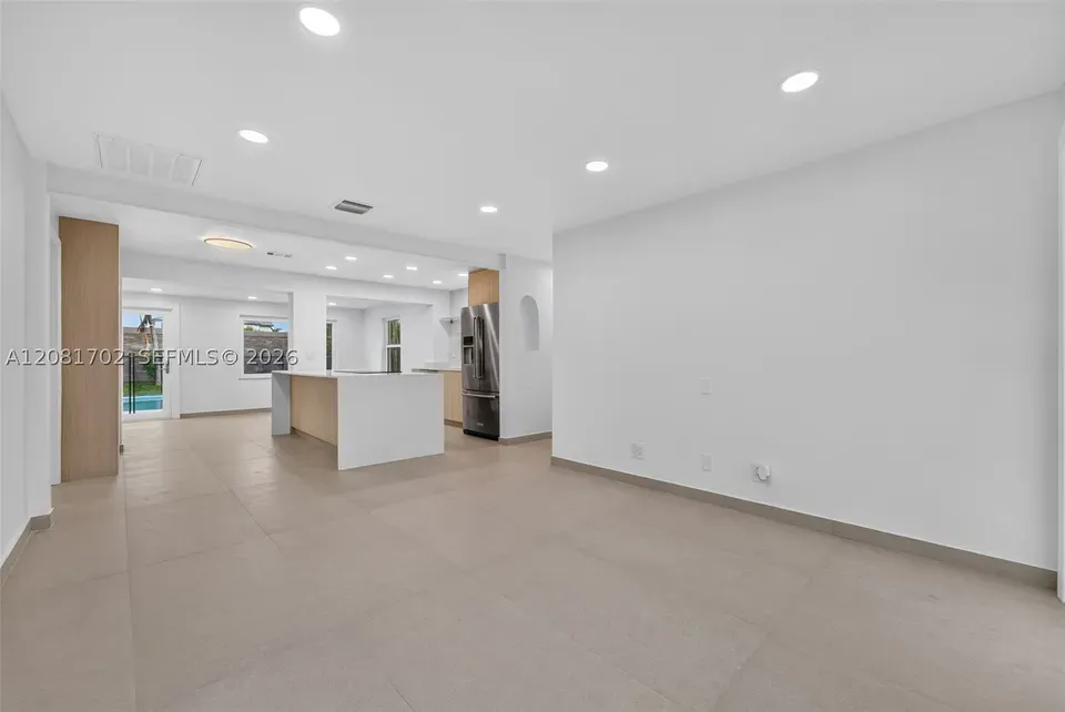 4 Bed 2 Bath Established Mid-Century Residence in Hollywood, FL - 4