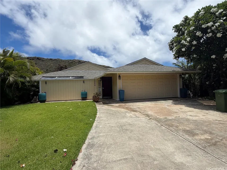 4 Bed 2 Bath Established Mid-Century Residence in Honolulu, HI - 1