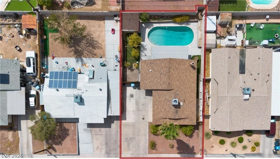4 Bed 2 Bath Established Mid-Century Residence in Las Vegas, NV - 2
