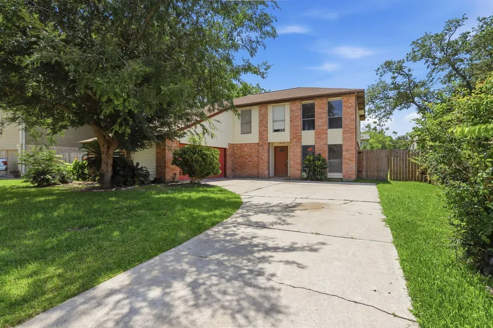 4 Bed 2 Bath Established Mid-Century Residence in League City, TX - 3