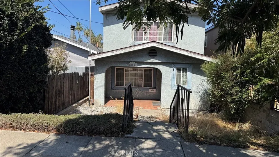4 Bed 2 Bath Established Mid-Century Residence in Los Angeles, CA - 1