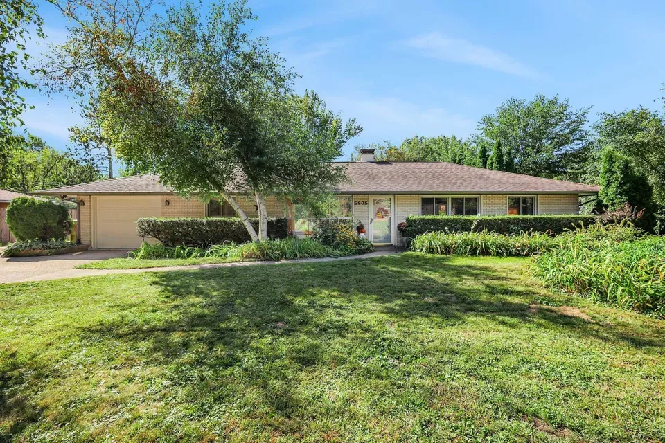 4 Bed 2 Bath Established Mid-Century Residence in Madison, WI - 2