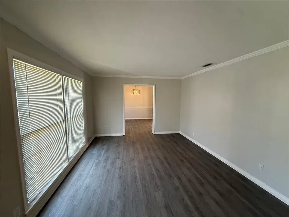 4 Bed 2 Bath Established Mid-Century Residence in Mobile, AL - 5