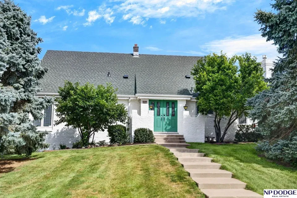 4 Bed 2 Bath Established Mid-Century Residence in Omaha, NE