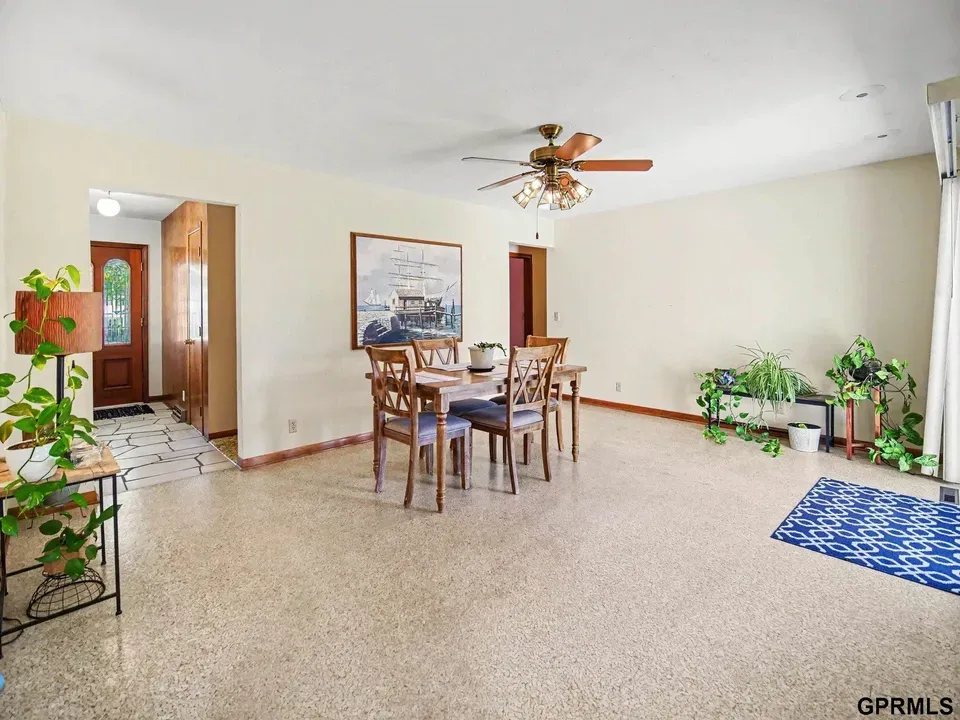 4 Bed 2 Bath Established Mid-Century Residence in Omaha, NE - 5