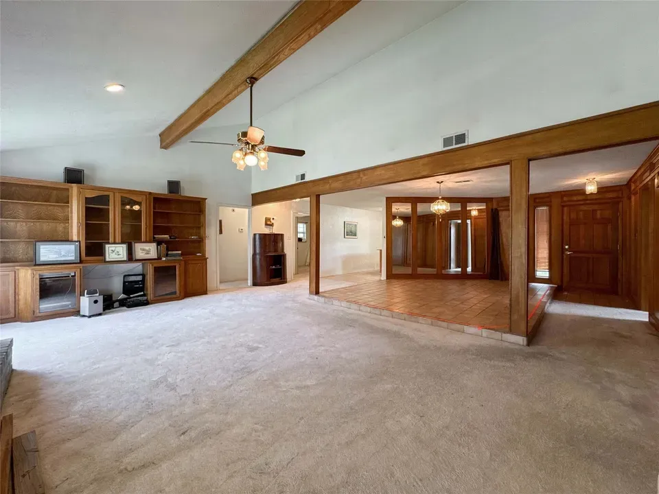 4 Bed 2 Bath Established Mid-Century Residence in Pearland, TX - 4