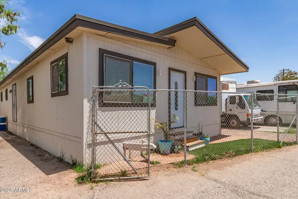 4 Bed 2 Bath Established Mid-Century Residence in Phoenix, AZ - 5