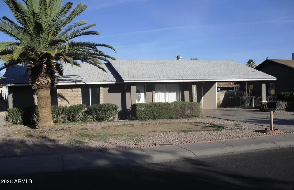 4 Bed 2 Bath Established Mid-Century Residence in Phoenix, AZ - 1