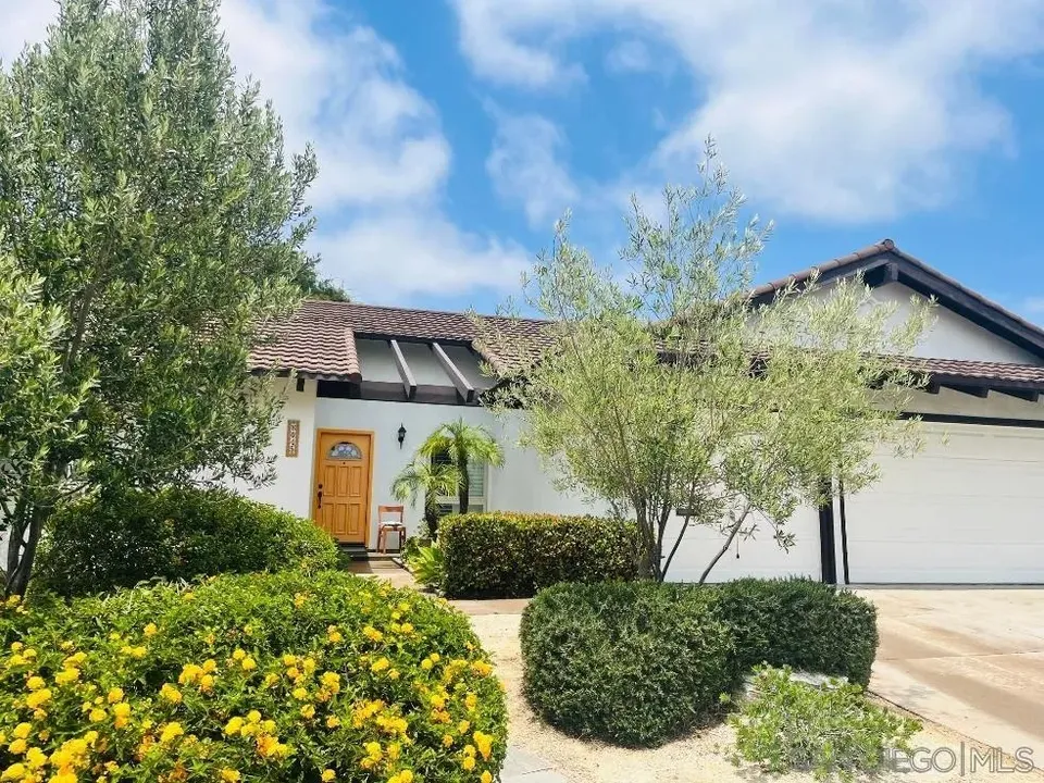 4 Bed 2 Bath Established Mid-Century Residence in San Diego, CA - 1
