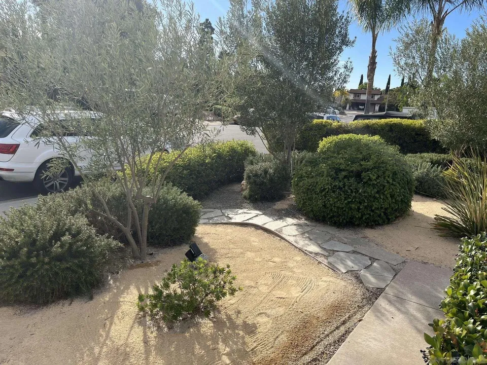 4 Bed 2 Bath Established Mid-Century Residence in San Diego, CA - 4