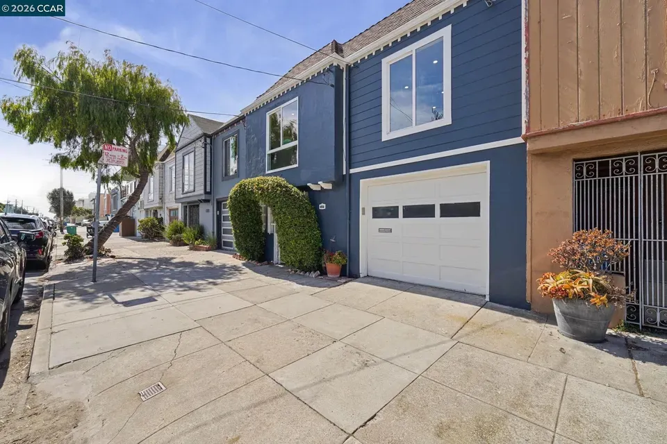 4 Bed 2 Bath Established Mid-Century Residence in San Francisco, CA - 3
