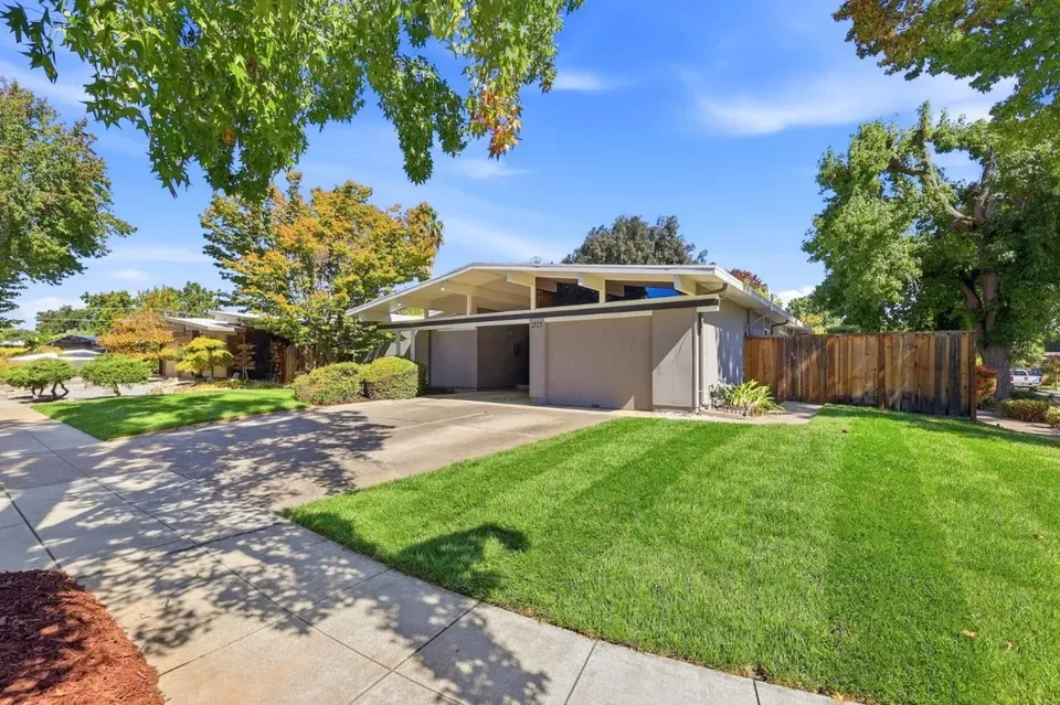 4 Bed 2 Bath Established Mid-Century Residence in San Jose, CA - 2