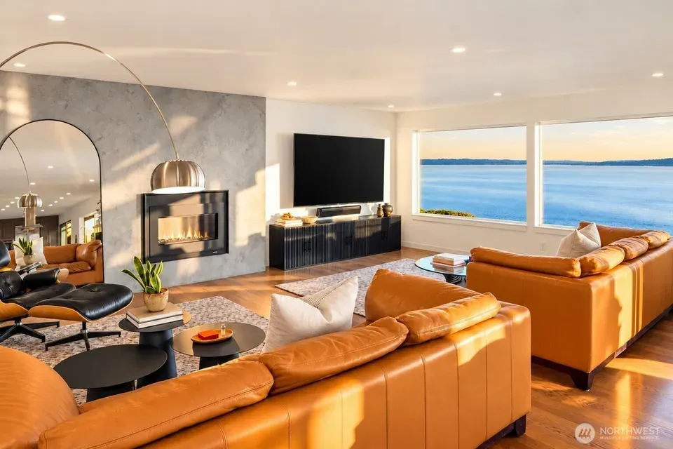 4 Bed 2 Bath Established Mid-Century Residence in Seattle, WA - 5