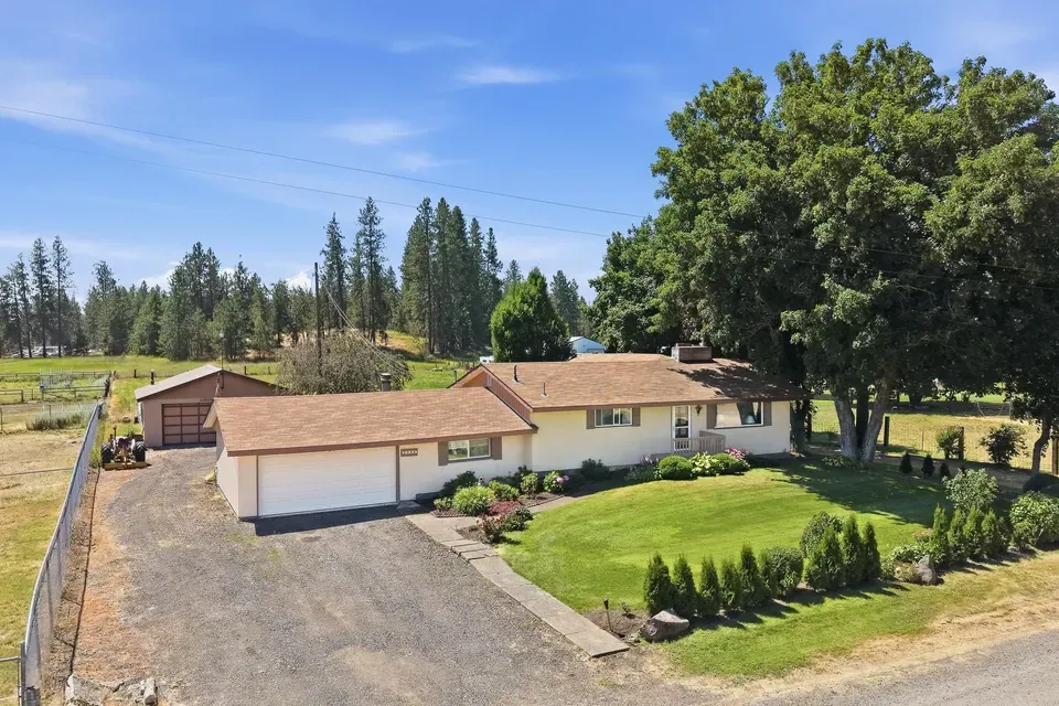 4 Bed 2 Bath Established Mid-Century Residence in Spokane, WA