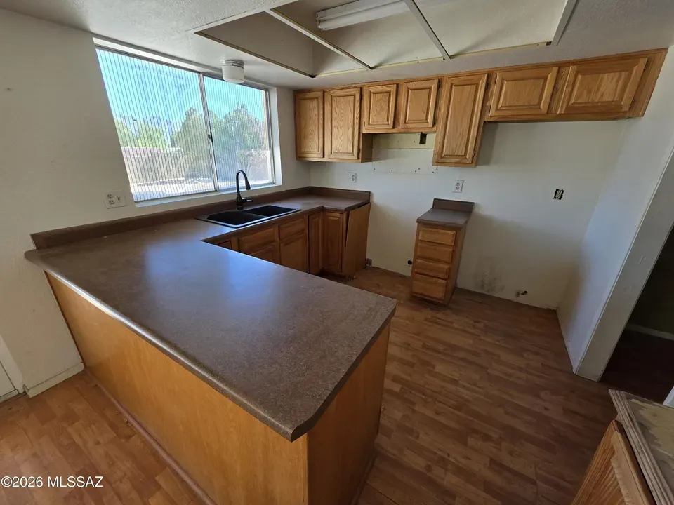 4 Bed 2 Bath Established Mid-Century Residence in Tucson, AZ - 4