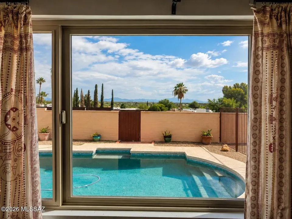 4 Bed 2 Bath Established Mid-Century Residence in Tucson, AZ - 2